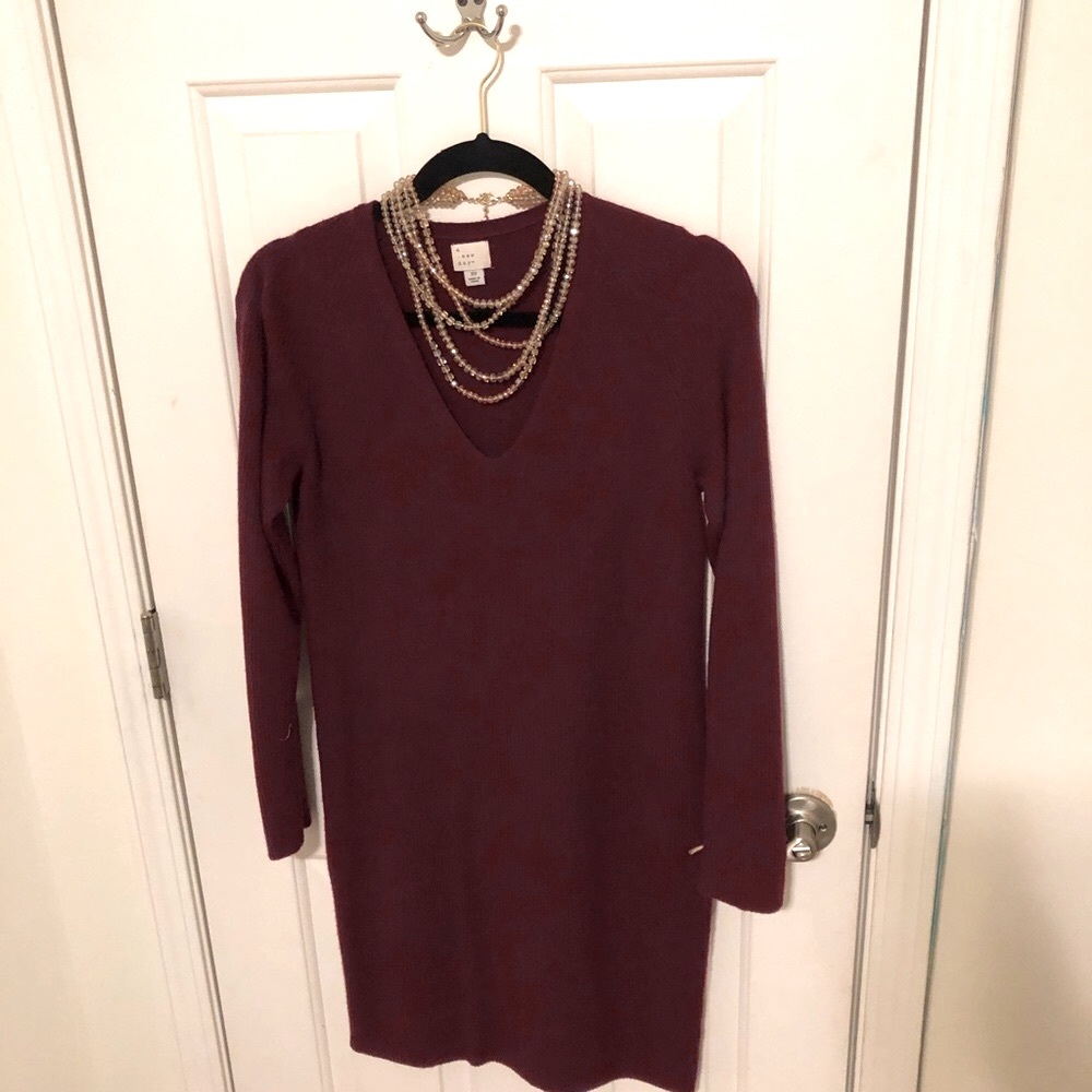 Dark burgundy loose fitting midi.